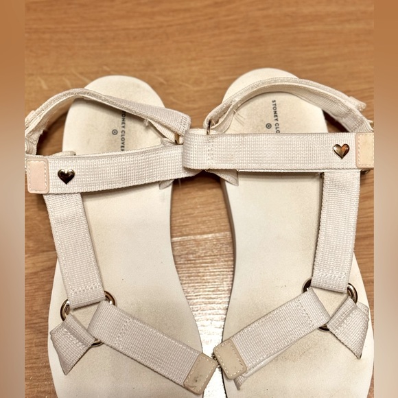 Used Stoney clover Lane x Target white sandals size 11 - Picture 2 of 3